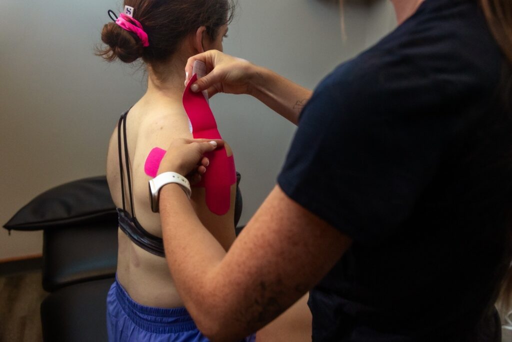 Using rigid taping for treatment